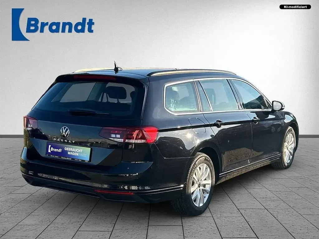 Gebraucht VW Passat Business 122 PS (89 kW) 2022 Schwarz Kombi