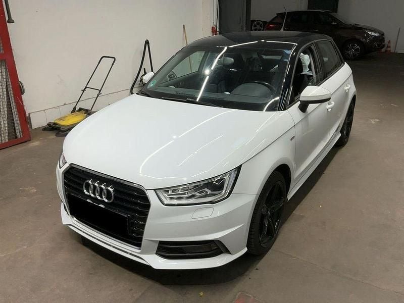 Weiß Gebraucht 2016 Audi A1 Sportback Sport Kleinwagen | 6.000 € (Superpreis) - Bild 1/4
