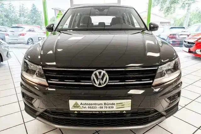 Gebraucht VW Tiguan 150 PS (110 kW) 2018 Grau SUV