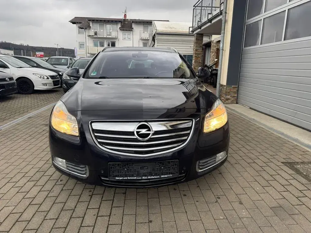 Gebraucht Opel Insignia Edition 131 PS (96 kW) 2013 Kombi