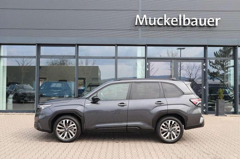 Magnetite grey Neu 2024 Subaru Forester Platinum SUV | 48.995 € (Teuer) - Bild 1/4