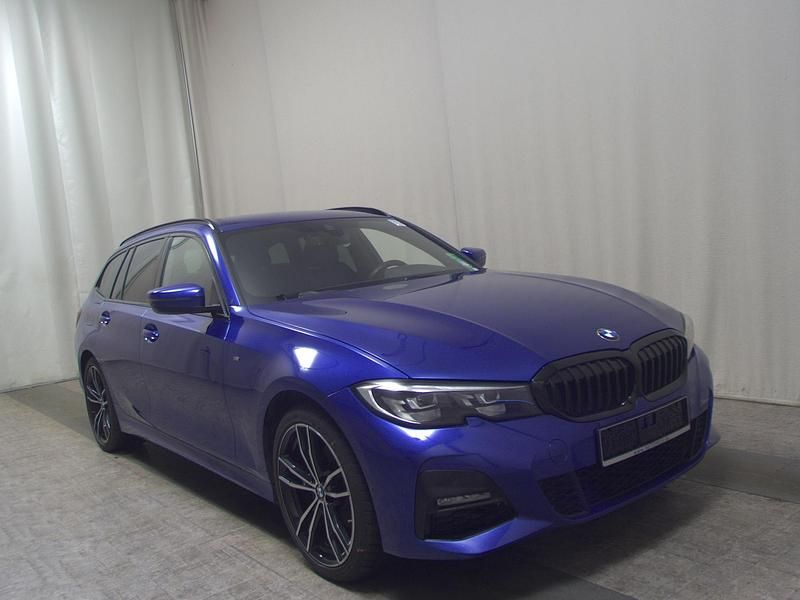 Gebraucht BMW 320e M Sport 204 PS (150 kW) 2021 Blau Kombi