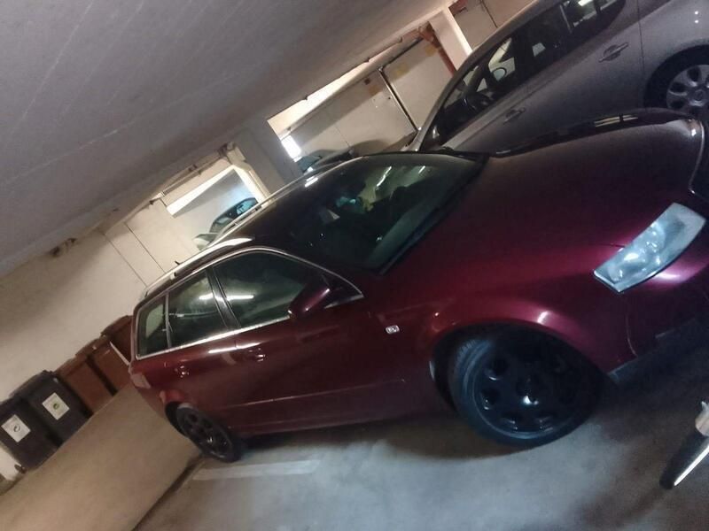 Rot Gebraucht 2002 Audi A4 Ambiente Kombi | 1.600 € (Guter Preis) - Bild 1/4