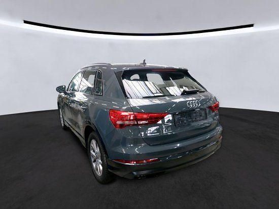 Gebraucht Audi Q3 Advanced 150 PS (110 kW) 2023 Nanograu (metallic) SUV