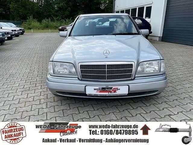 Gebraucht Mercedes C180 Elegance 122 PS (89 kW) 1996 Silber Limousine