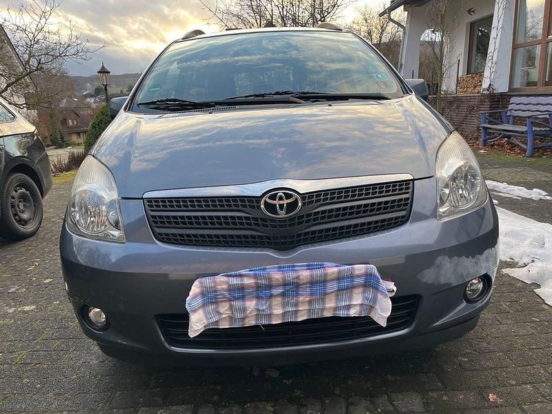 Blau Gebraucht 2004 Toyota Corolla Verso Van / Kleinbus | 2.200 € (Guter Preis) - Bild 1/4