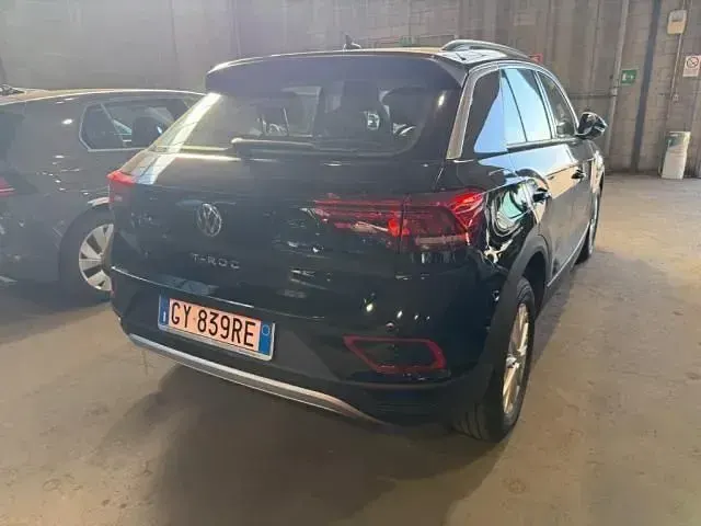Gebraucht VW T-Roc Life 116 PS (85 kW) 2025 Schwarz SUV