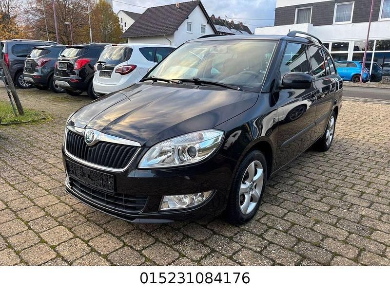 Schwarz Gebraucht 2012 Skoda Fabia Family Kleinwagen | 3.500 € (Fairer Preis) - Bild 1/4