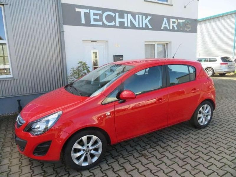 Rot Gebraucht 2013 Opel Corsa Active Limousine | 4.400 € (Fairer Preis) - Bild 1/4