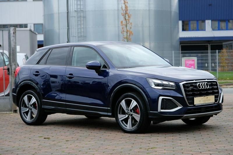Gebraucht Audi Q2 Advanced 150 PS (110 kW) 2022 Navarrablau SUV