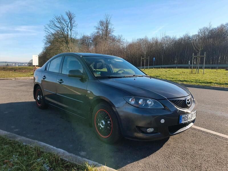 Grau Gebraucht 2006 Mazda 3 Limousine | 1.199 € (Fairer Preis) - Bild 1/4