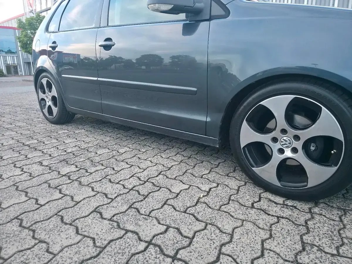 Gebraucht VW Polo 54 PS (39 kW) 2005 Grau Kleinwagen