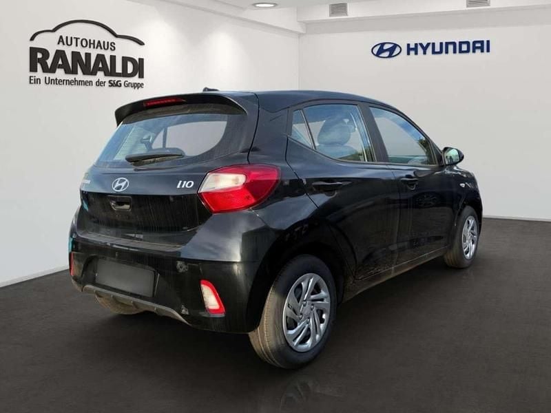 Neu Hyundai i10 Select 63 PS (46 kW) 2025 Phantom black Kleinwagen