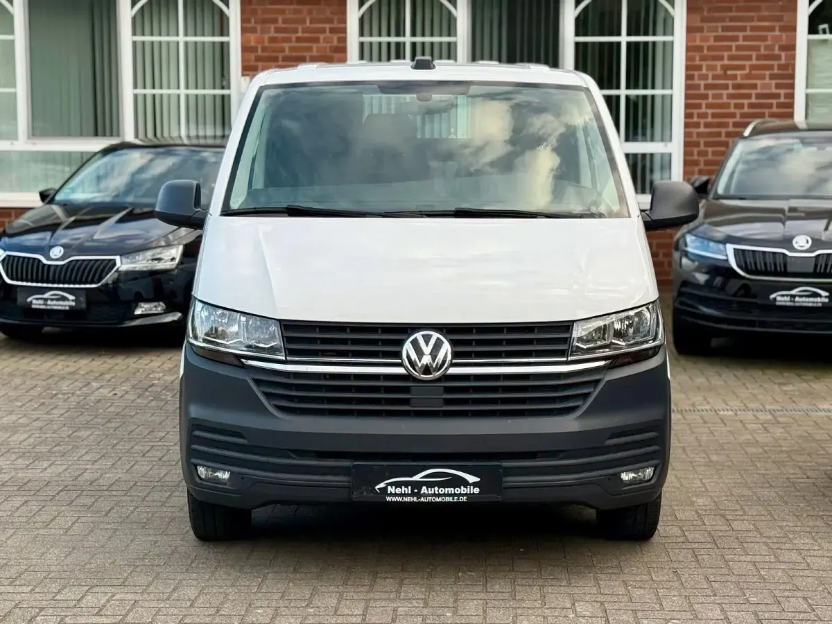 Gebraucht VW Transporter 150 PS (110 kW) 2022 Weiß Van