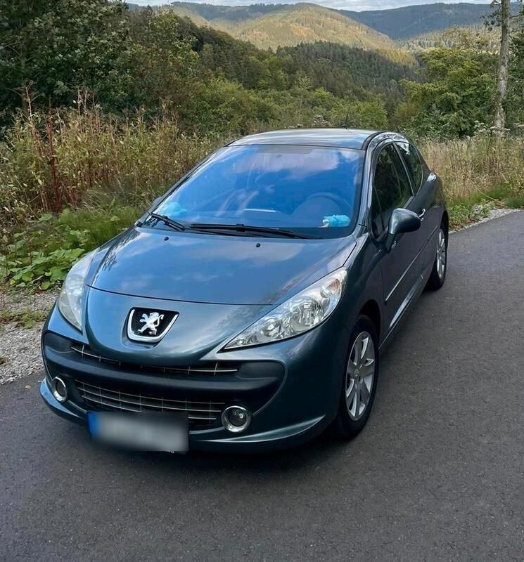 Grau Gebraucht 2006 Peugeot 207 Kleinwagen | 800 € (Fairer Preis) - Bild 1/4
