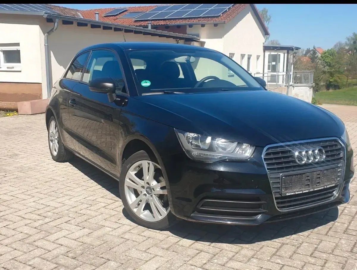 Gebraucht Audi A1 86 PS (63 kW) 2010 Schwarz Kleinwagen
