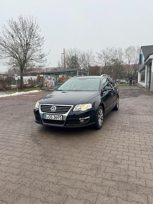 Gebraucht VW Passat 140 PS (102 kW) 2010 Schwarz Kleinwagen