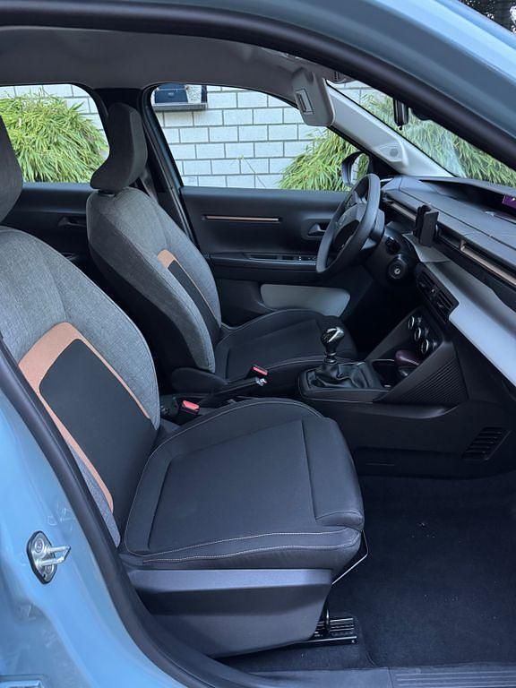 Gebraucht Citroën C3 101 PS (74 kW) 2025 Blau Kleinwagen