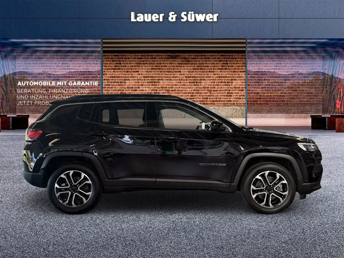 Used Jeep Compass Limited 190 HP (139 kW) 2022 Black SUV