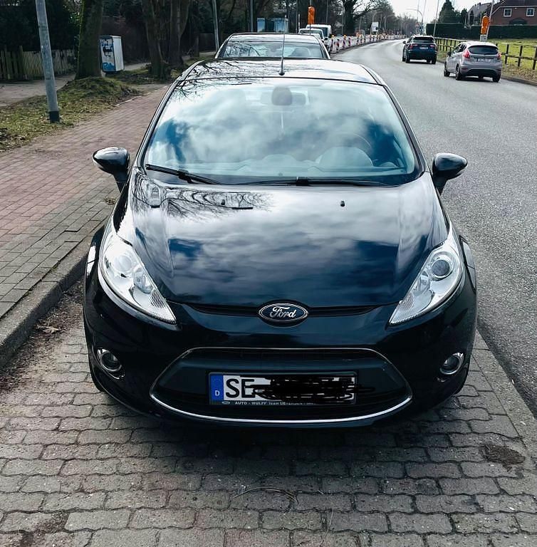 Gebraucht Ford Fiesta Titanium 82 PS (60 kW) 2011 Schwarz Kleinwagen