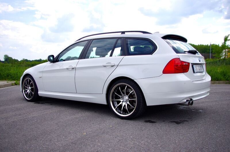 Gebraucht BMW 330 245 PS (180 kW) 2010 Weiß Kombi