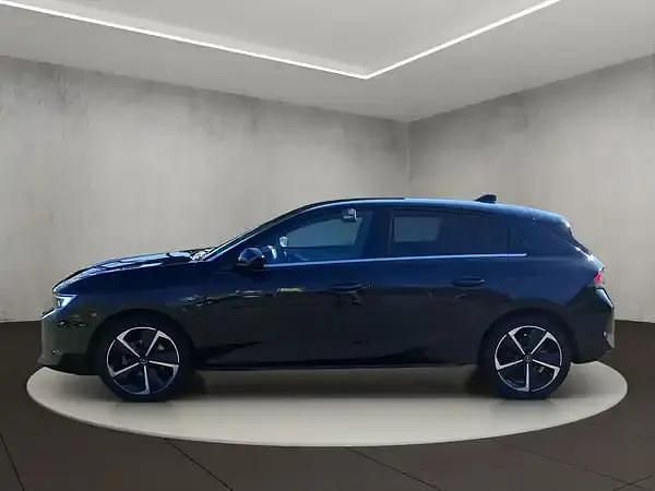 Gebraucht Opel Astra 131 PS (96 kW) 2023 Karbon schwarz (metallic) Limousine