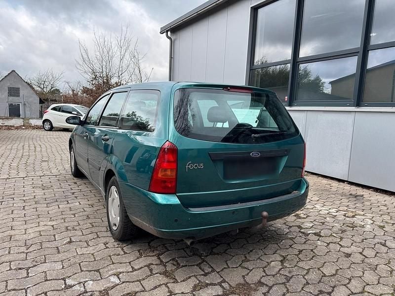 Gebraucht Ford Focus 100 PS (73 kW) 1999 Grün Kombi