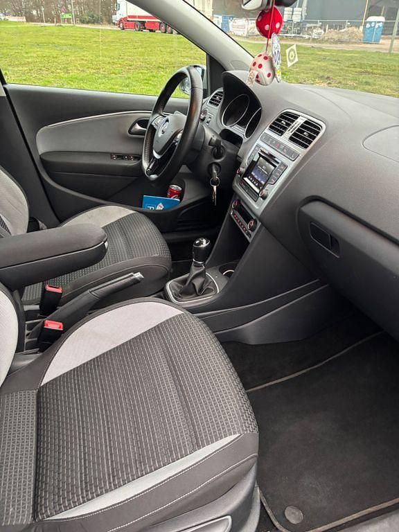 Gebraucht VW Polo Cross 90 PS (66 kW) 2015 Schwarz Kleinwagen