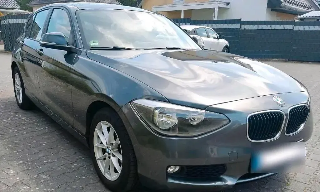 Gebraucht BMW 116 115 PS (84 kW) 2013 Grau Kleinwagen