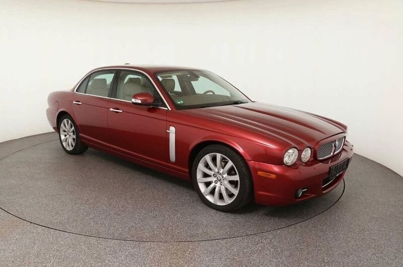 Rot Gebraucht 2007 Jaguar XJ6 Executive Limousine | 13.880 € (Teuer) - Bild 1/4
