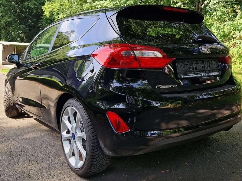 Gebraucht Ford Fiesta S 125 PS (91 kW) 2017 Schwarz Limousine