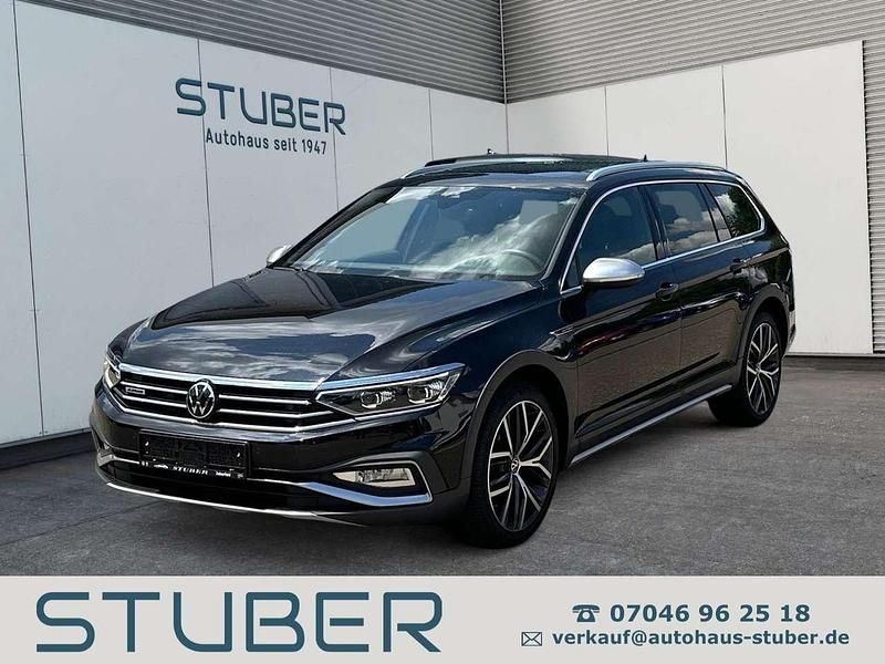 Deep black perleffekt Gebraucht 2022 VW Passat Alltrack Kombi | 31.990 € (Fairer Preis) - Bild 1/4