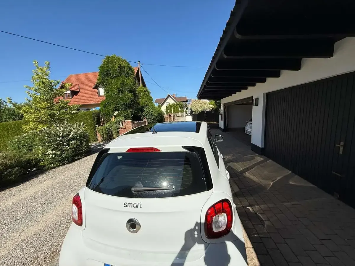 Gebraucht Smart ForFour 90 PS (66 kW) 2019 Weiß Kleinwagen