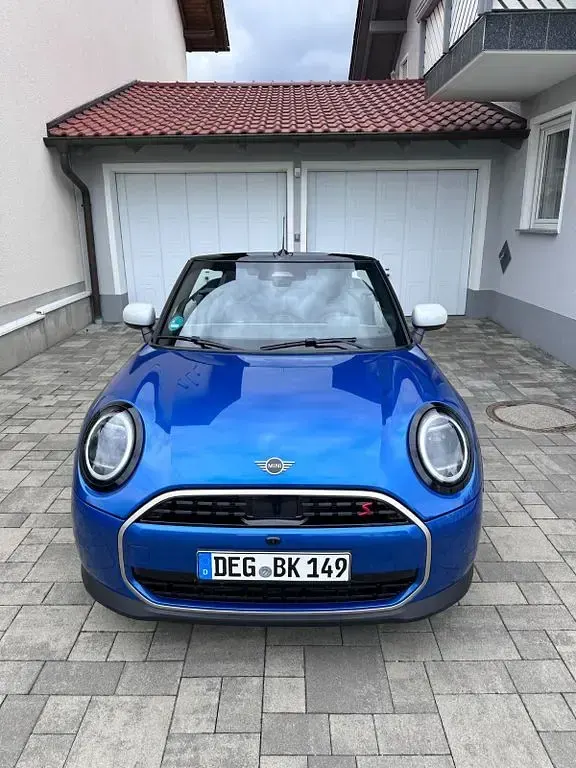 Gebraucht Mini Cooper S Cabriolet Favoured 204 PS (150 kW) 2024 Blau Cabrio