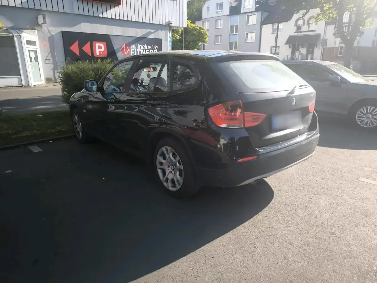 Usata BMW X1 143 CV (105 kW) 2011 Nero SUV