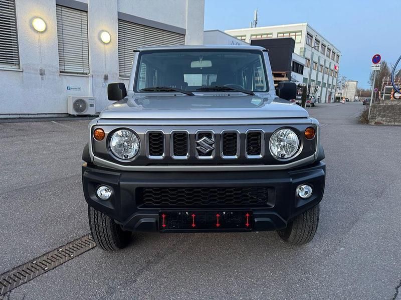 Neu Suzuki Jimny 102 PS (75 kW) 2025 Silber SUV