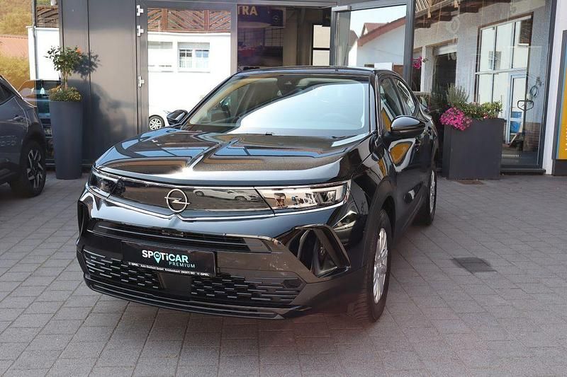 Schwarz Gebraucht 2022 Opel Mokka Edition SUV | 15.990 € (Fairer Preis) - Bild 1/4