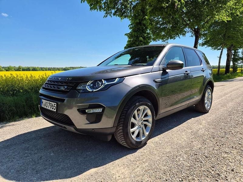 Corris grey Gebraucht 2016 Land Rover Discovery Sport SE SUV | 13.900 € (Fairer Preis) - Bild 1/4