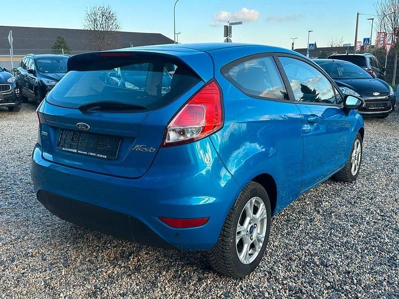 Gebraucht Ford Fiesta SYNC Edition 101 PS (74 kW) 2014 Blau Limousine