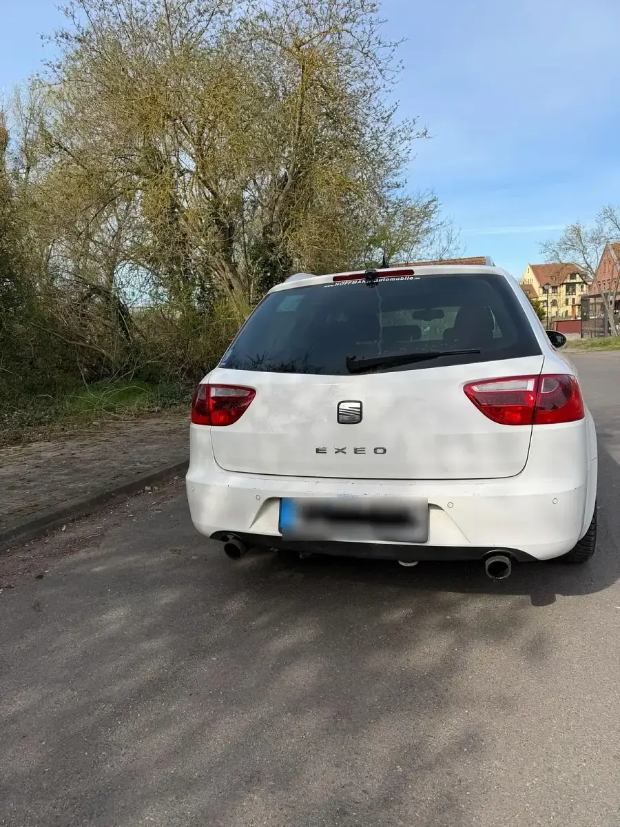 Gebraucht Seat Exeo 211 PS (155 kW) 2011 Weiß Kombi