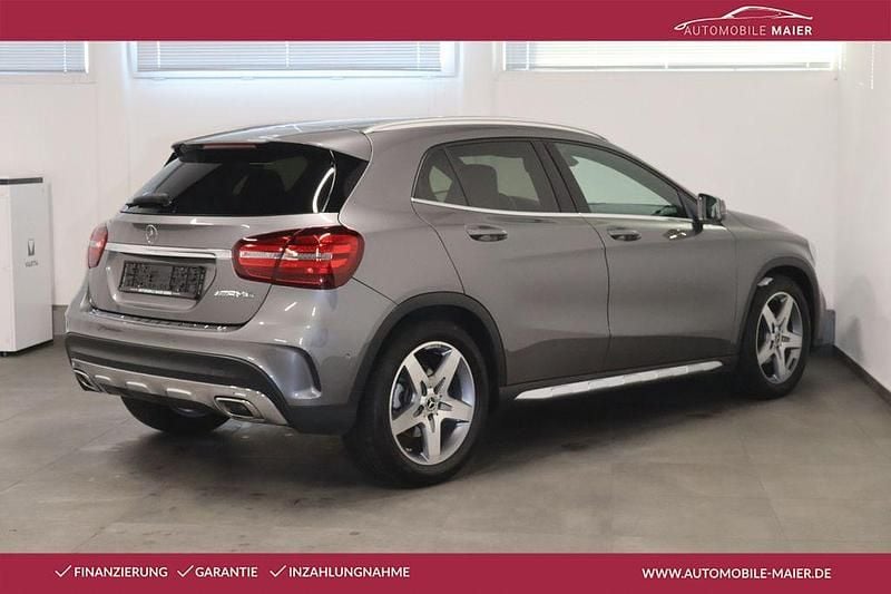 Gebraucht Mercedes GLA180 AMG line 122 PS (89 kW) 2019 Grau SUV