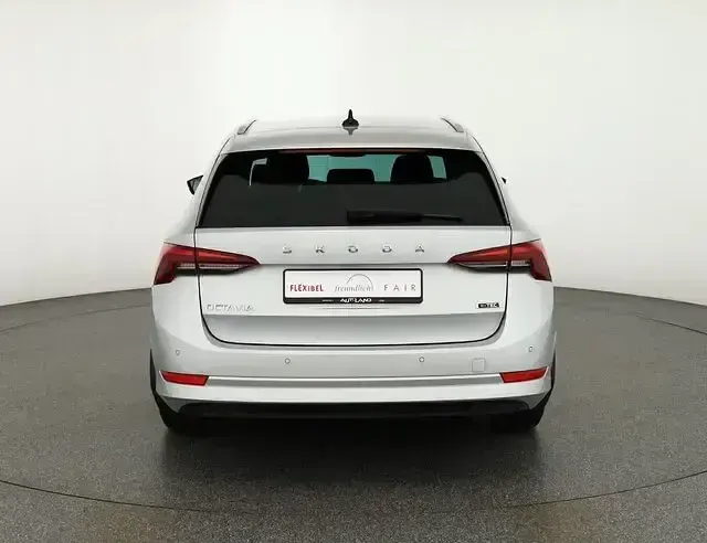 Gebraucht Skoda Octavia 110 PS (80 kW) 2024 Grau Kombi