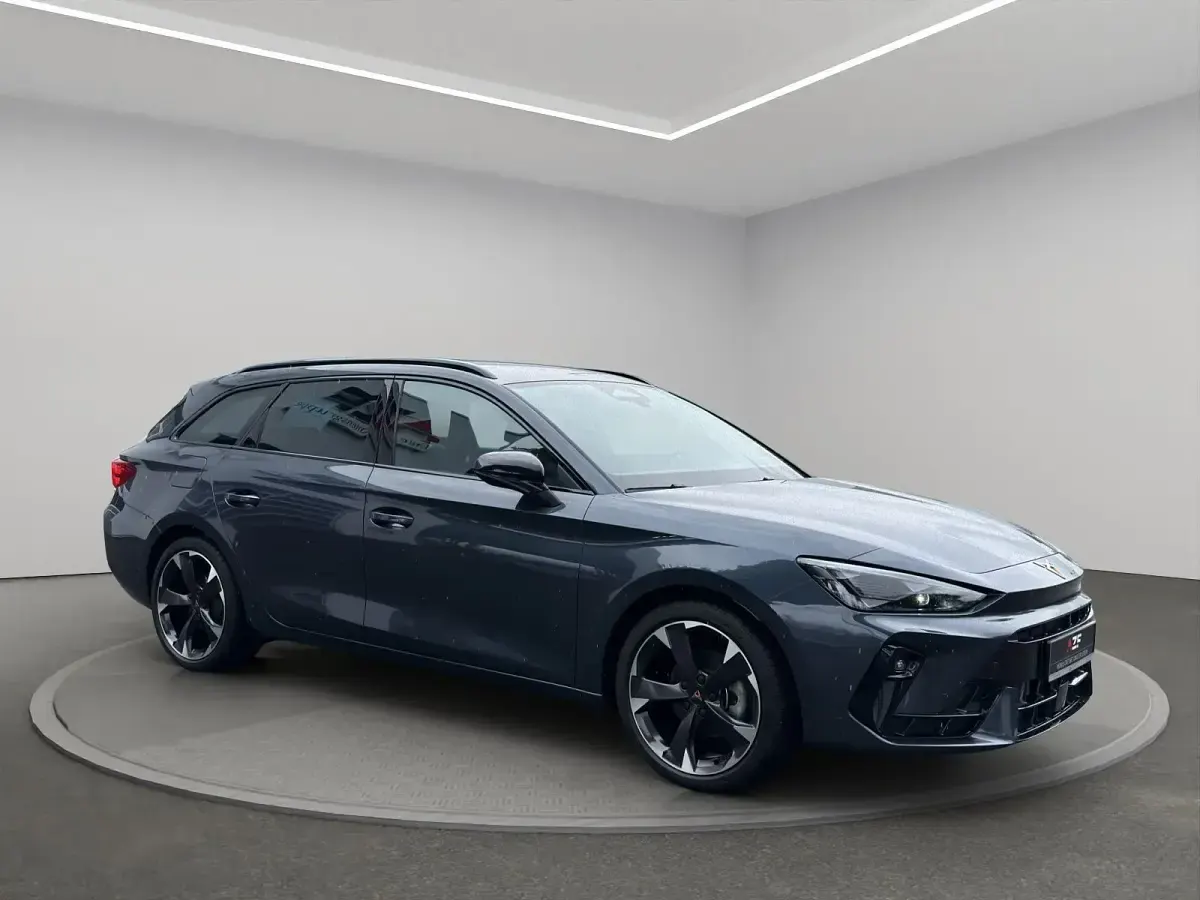 Gebraucht Cupra Leon 150 PS (110 kW) 2025 Magnetic tech Kombi