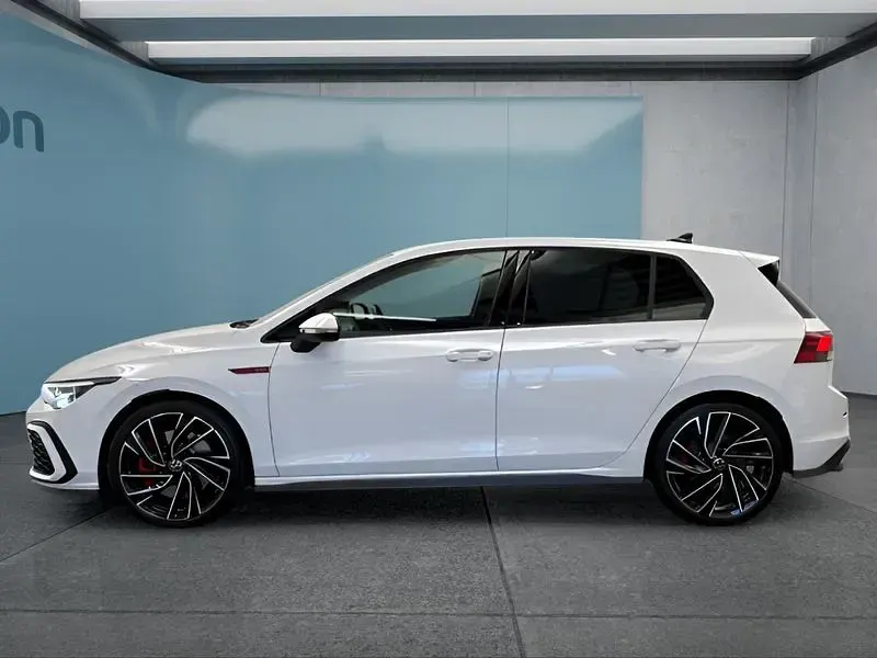 Gebraucht VW Golf VIII GTI 265 PS (194 kW) 2024 Weiß Kleinwagen