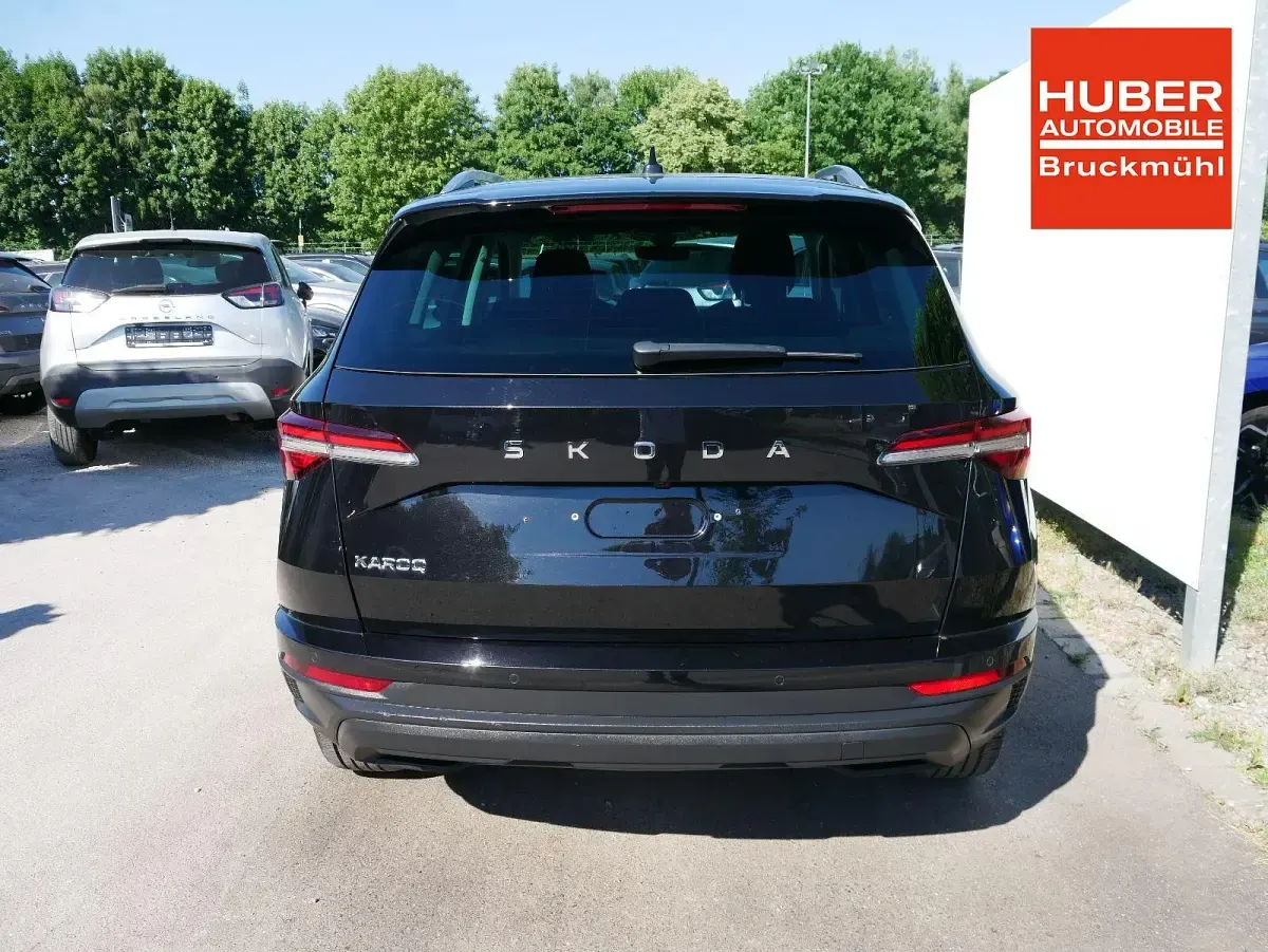 Gebraucht Skoda Karoq Selection 150 PS (110 kW) 2025 Blackmagic perleffekt SUV