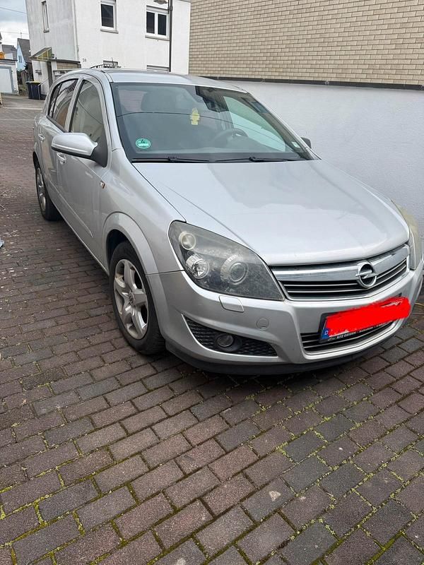 Gebraucht Opel Astra 116 PS (85 kW) 2008 Grau Kleinwagen