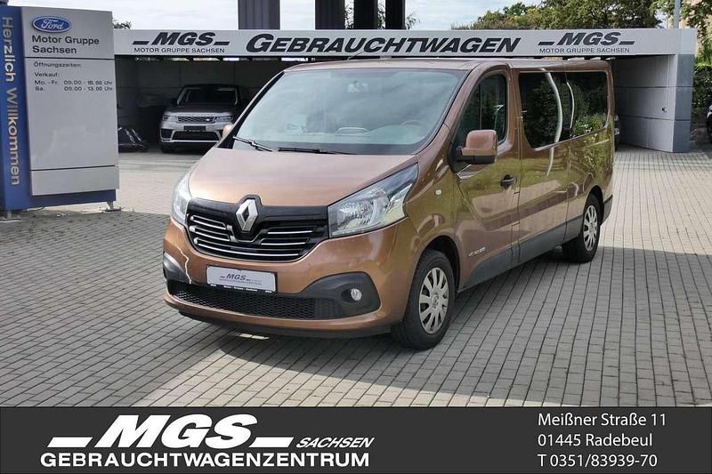 Kupferbraun Gebraucht 2016 Renault Trafic Expression Van | 15.500 € (Fairer Preis) - Bild 1/4