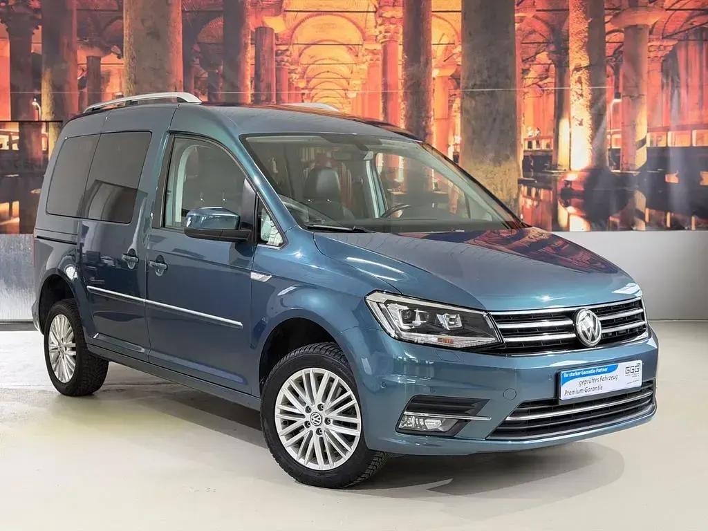 Gebraucht VW Caddy Highline 150 PS (110 kW) 2016 Grün Van / Kleinbus