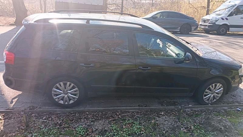 Gebraucht VW Passat 105 PS (77 kW) 2007 Schwarz Kombi