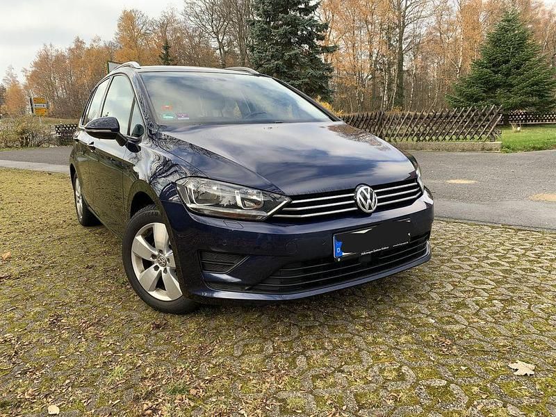 Blau Gebraucht 2015 VW Golf Sportsvan Comfortline Van / Kleinbus | 7.400 € (Etwas zu teuer) - Bild 1/4